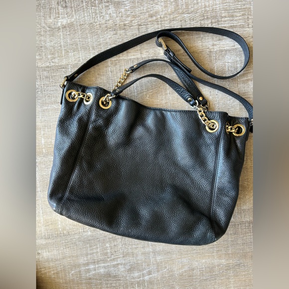 Michael Kors Black Pebbled Genuine Leather Purse Gold Chain Mature Designer EUC - Picture 8 of 16